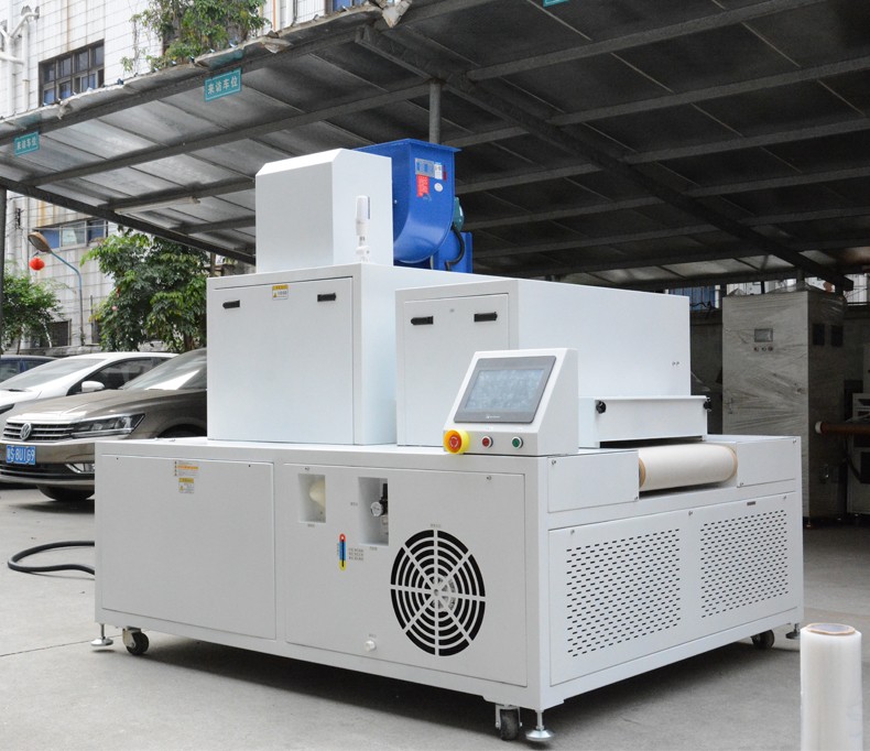 OCA光學(xué)膠雙面貼合UV固化機(jī).jpg OCA光學(xué)膠雙面貼合UV固化機(jī).jpg