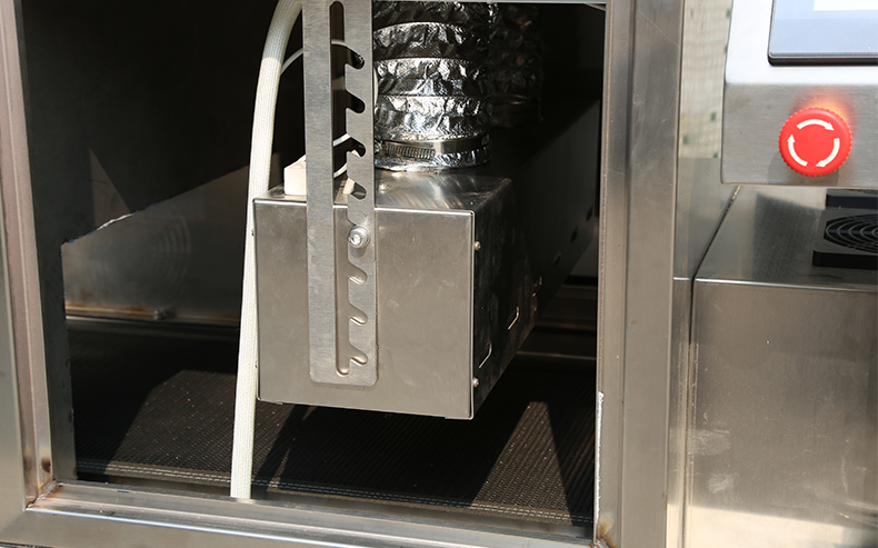 醫用口罩uv點膠粘貼LED uv固光固化設備.jpg 醫用口罩uv點膠粘貼LED uv固光固化設備.jpg